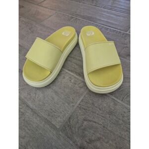 Reef Cushion Bondi Bay Sandals Slides Womens Size 9 Yellow Green‎ Comfort Casual